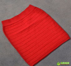 小店沖鉆特惠 2012新款燙鉆針織包臀裙，修身彈力一步到位